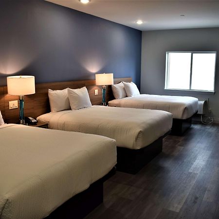 Days Inn & Suites By Wyndham Downtown/University Of Хюстън Екстериор снимка
