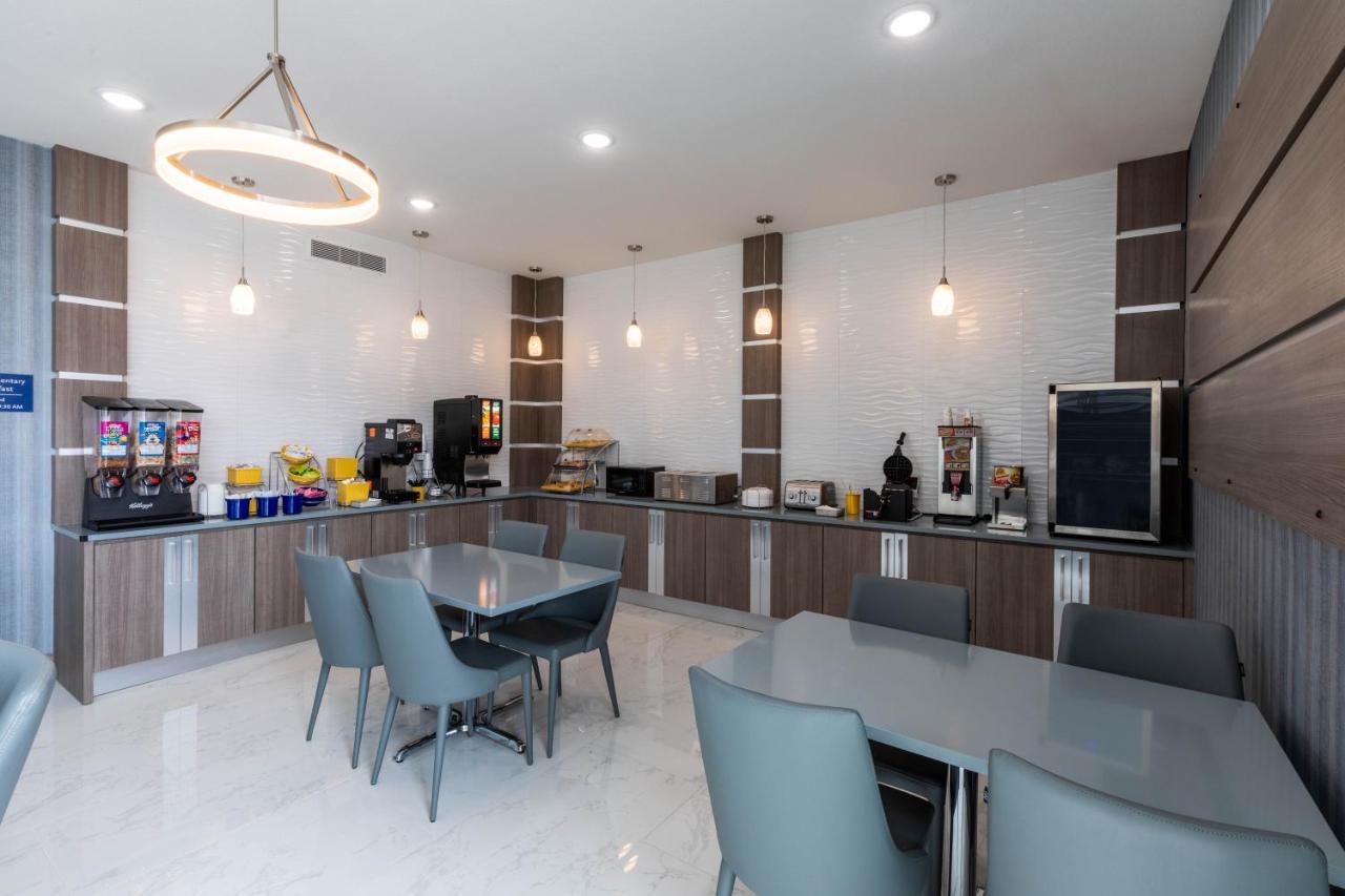 Days Inn & Suites By Wyndham Downtown/University Of Хюстън Екстериор снимка