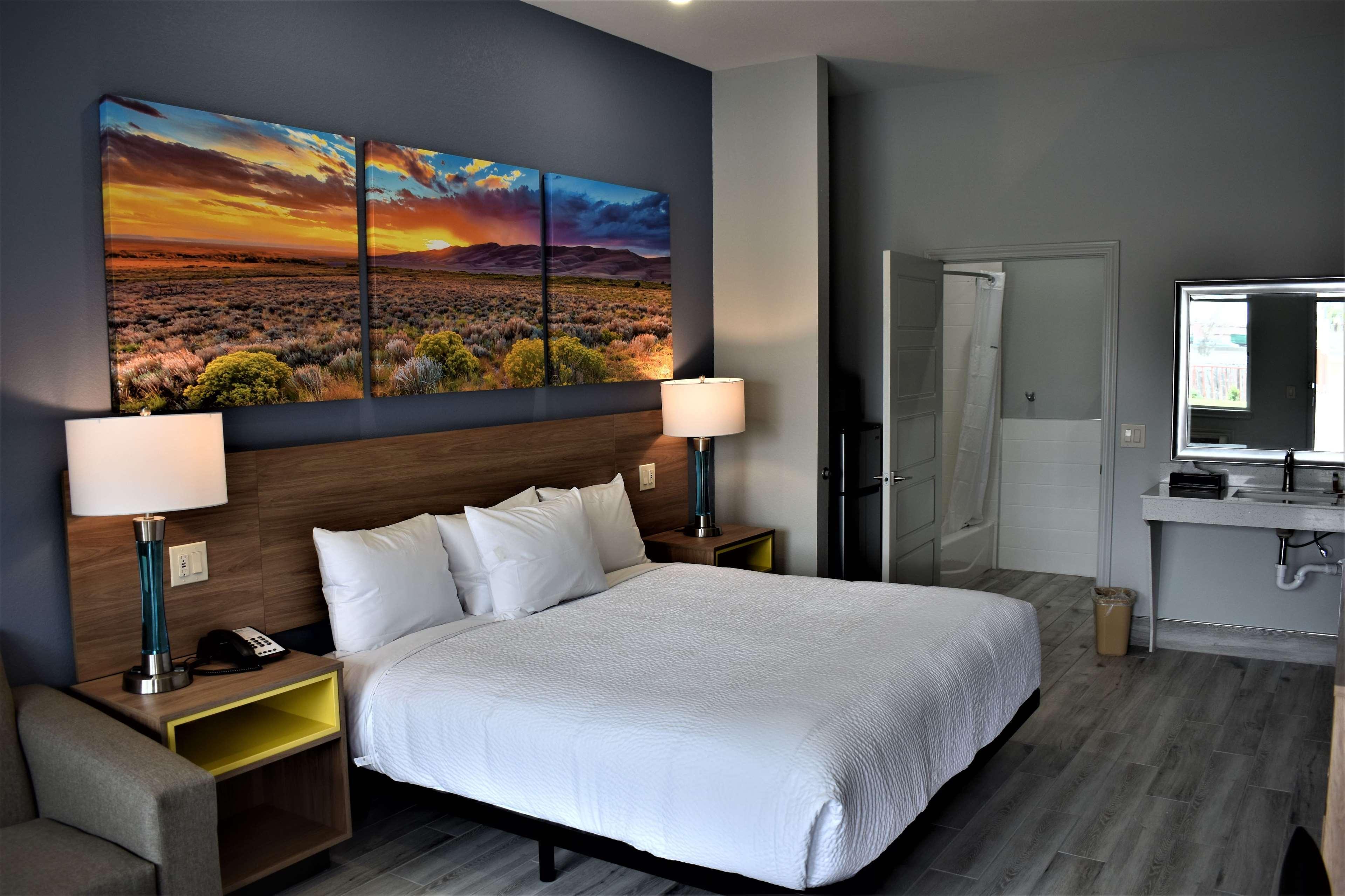 Days Inn & Suites By Wyndham Downtown/University Of Хюстън Екстериор снимка