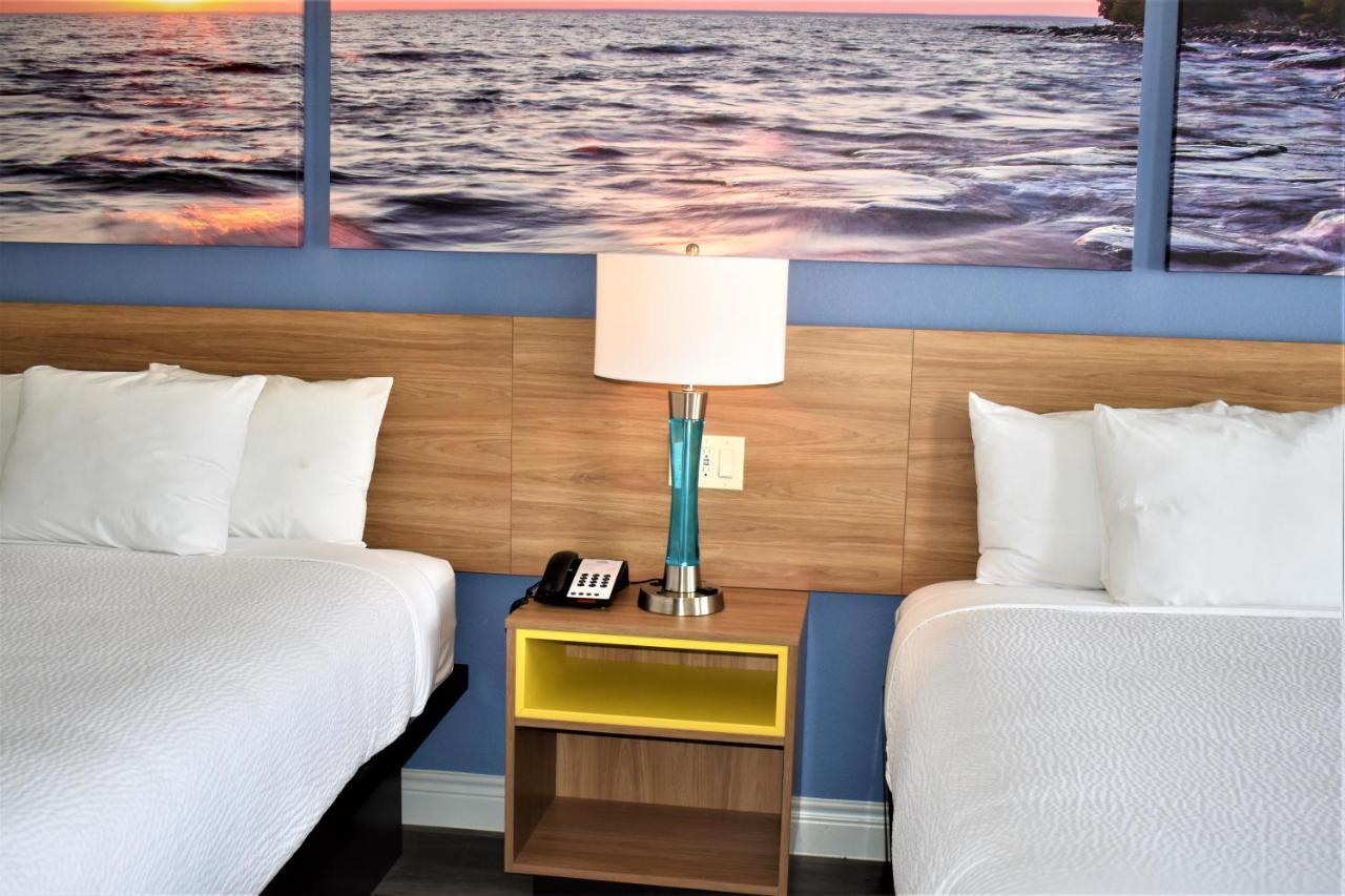 Days Inn & Suites By Wyndham Downtown/University Of Хюстън Екстериор снимка