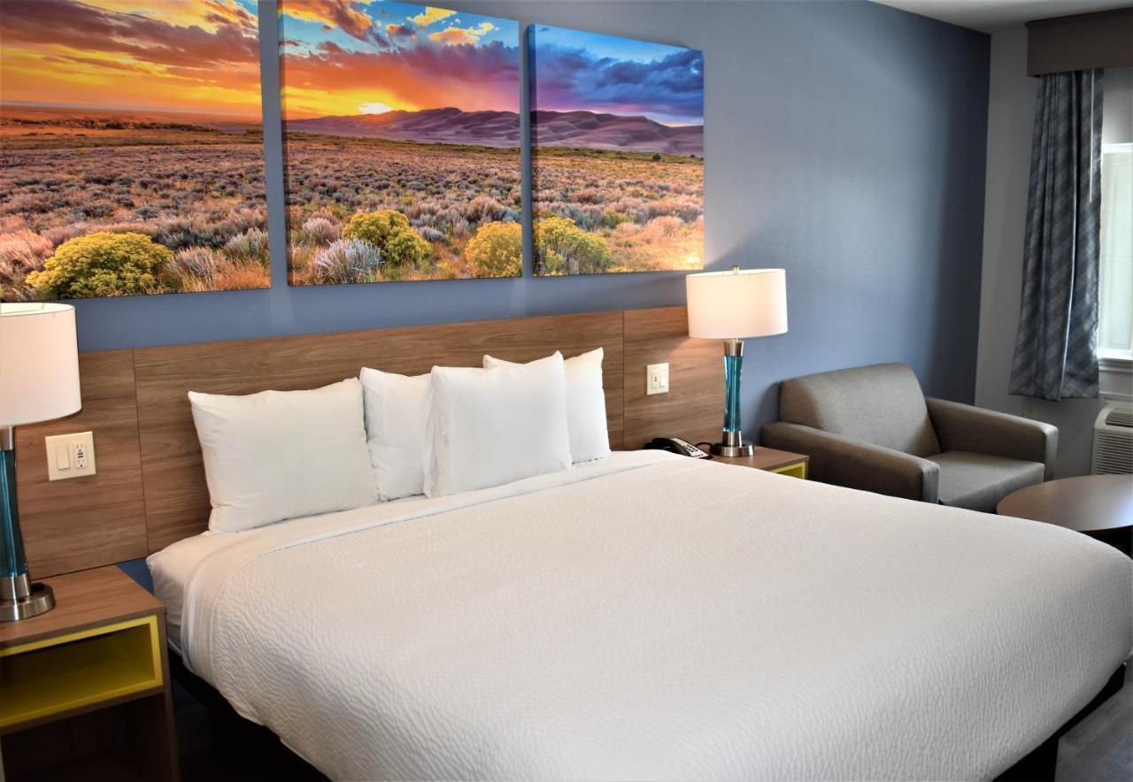 Days Inn & Suites By Wyndham Downtown/University Of Хюстън Екстериор снимка